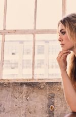 MELISSA ROXBURGH for Elle Magazine, June 2023