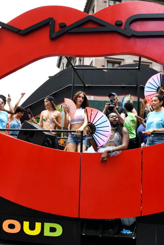 OLIVIA WILDE at New York City Pride Parade 06/25/2023