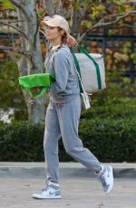 PAULA PATTON Shopping at Whole Foods in Malibu 06/13/2023