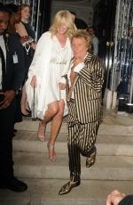 PENNY LANCASTER and Rod Stewart Leaves Annabel