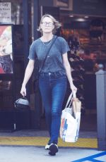 ROBIN WRIGHT Picking up a Chicken for Dinner in Los Angeles 05/30/2023