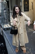 SELENA GOMEZ Happily Greeted Fans Out in Paris 06/05/2023
