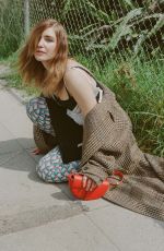 SOPHIE NELISSE for Content Mode, June 2023