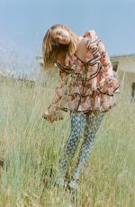 SOPHIE NELISSE for Content Mode, June 2023