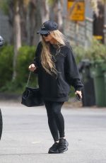 STACY FERGIE FERGUSON Visit a Local Studio in Santa Monica 06/19/2023