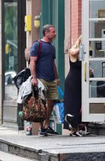 TAYLOR NEISEN and Liev Schreiber Out in New York 06/26/2023