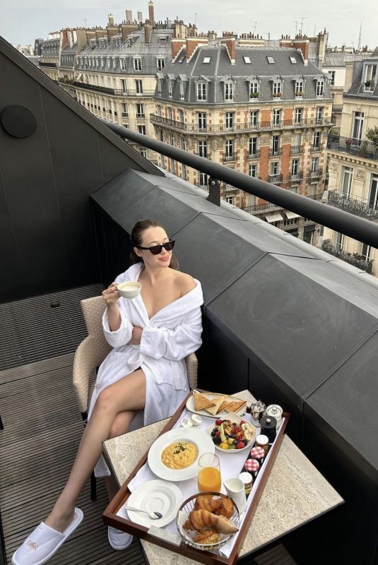 ALYCIA DEBNAM-CAREY - Instagram Photos 07/10/2023