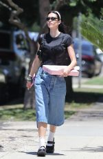 AMELIA HAMLIN at Crumbs for Baked Cookies and Desserts and Coffee with Friends in West Hollywood 07/11/2023