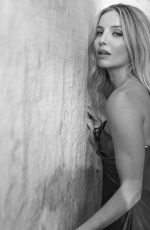 ANNABELLE WALLIS - Instagram Photos 07/16/2023