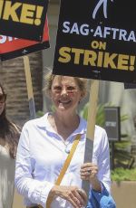 ANNETTE BENING Supporting SAG Strike at Paramount in Hollywood 07/21/2023