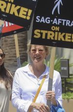 ANNETTE BENING Supporting SAG Strike at Paramount in Hollywood 07/21/2023