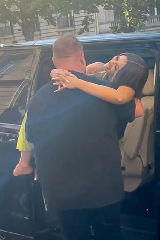 CARDI B Has Her Bodyguard Carry Her into Hotel in Paris 07/06/2023