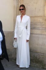 CHIARA FERRAGNI Leaves Dior Couture Show at Haute Couture FW23/24 Week in Paris 07/03/2023