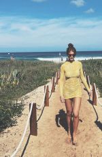 CINTIA DICKER - Instagram Photos 07/04/2023