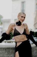ELENA PERMINOVA Arrives at Alexandre Vauthier Fall/Winter 23/24 Haute Couture Show in Paris 07/04/2023