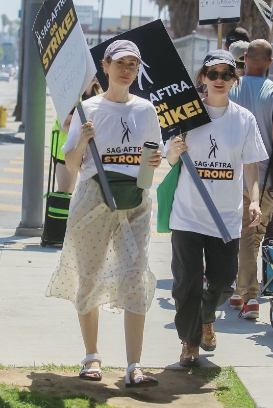 ELIZABETH REASER at Sag-aftra Strike in Los Angeles 07/25/2023