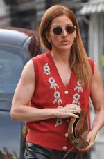 ELLIE GOULDING and Casper Jopling Out in London 06/22/2023