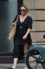 EMILY ATACK Grabs Something to Eat from a Central London Pret Cafe 07/23/2023