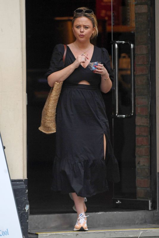 EMILY ATACK Grabs Something to Eat from a Central London Pret Cafe 07/23/2023