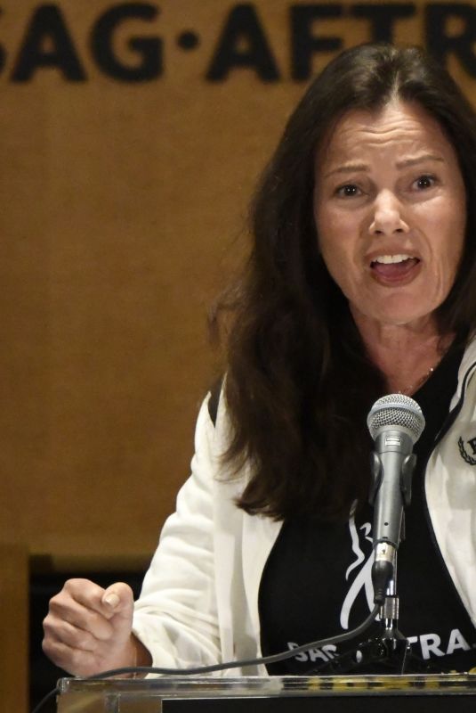 FRAN DRESCHER at TV and Movie Actors Vote for Biggest Walkout in Decades in Los Angeles 07/13/2023