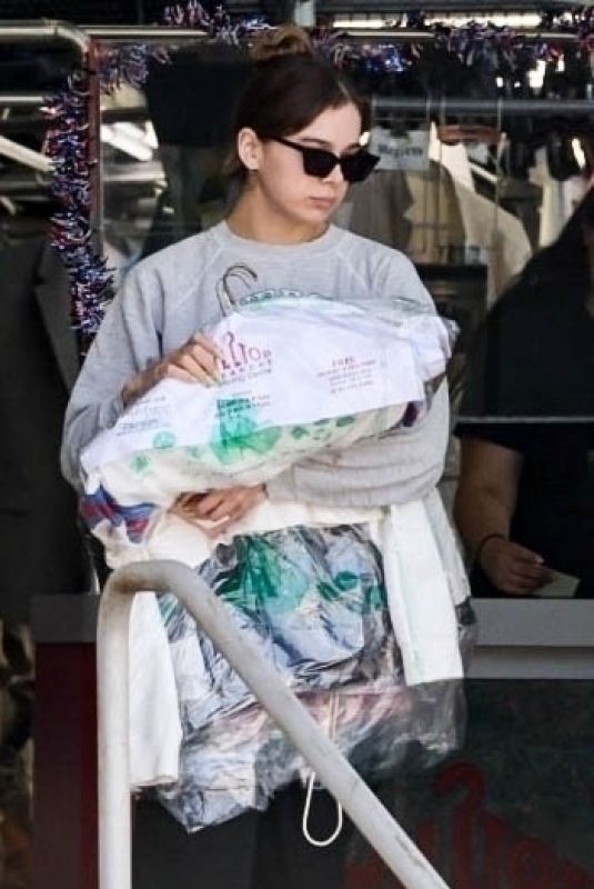 HAILEE STEINFELD Leaves Dry Cleaners in Los Angeles 07/07/2023