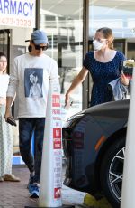 JENNIFER GARNER and VIOLET AFFLECK at a Pharmacy in Brentwood 07/10/2023