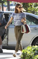 JENNIFER GARNER Out and About in Brentwood 07/25/2023