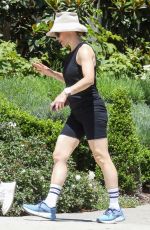 JENNIFER GARNER Out Hikinig in Santa Monica 07/26/2023