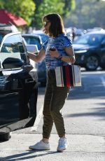 JENNIFER GARNER Out Shopping in Brentwood 07/25/2023