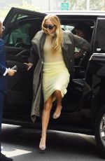 JENNIFER LAWRENCE Arrives at a Friend