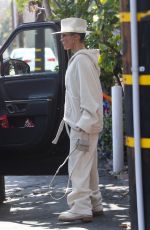 JENNIFER LOPEZ Out for Early Lunch at Mauro