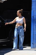 JENNIFER LOPEZ Shopping at Big Daddy
