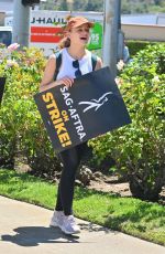 JOEY KING at Sag-aftra and Wga Strike at Warner Bros. Studio in Los Angeles 07/14/2023