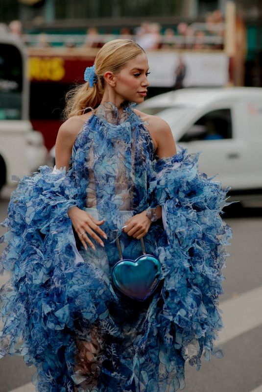 JORDANNA MAIA Arrives at Stephane Rolland Fall/winter 23/24 Haute Couture Show in Paris 07/04/2023