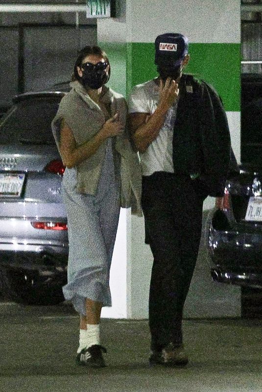 KAIA GERBER and Austin Butler Out for Dinner in West Hollywood 07/23/2023
