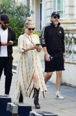 KATE HUDSON and Danny Fujikawa and STELLA MCCARTNEY and Alasdhair Willis Out in Notting Hill 07/06/2023
