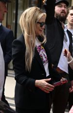 KATE HUDSON Leaves Her Hotel in Paris 07/05/2023
