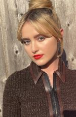 KATHRYN NEWTON - Tod