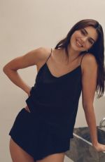 KENDALL JENNER for Moon Oral Beauty, 2023