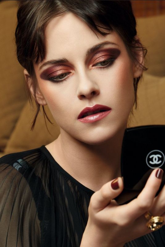 KRISTEN STEWART for New Chanel Fall 2023 Make Up Collection