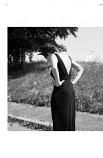 LAETITIA CASTA in Harper