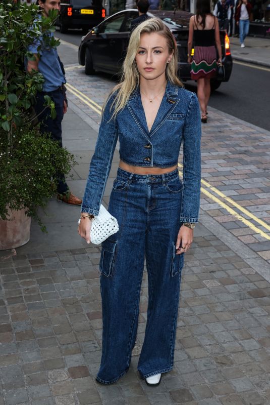 LEAH WILLIAMSON Arrives at British Vogue x Self-portrait Summer Party in London 07/13/2023