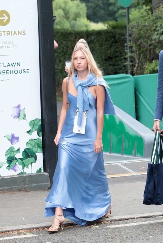 LILA GRACE MOSS Arrives at Wimbledon Tennis Championships in London 07/09/202