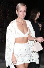 LILY ALLEN Leavves The Pillowman Play Performance in London 07/10/2023