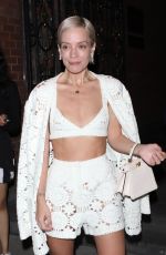 LILY ALLEN Leavves The Pillowman Play Performance in London 07/10/2023