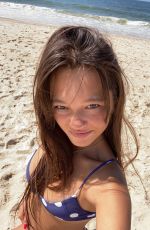 LILY CHEE - Instagram Photos 07/24/2023