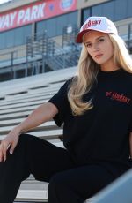 LINDSAY BREWER - Instagram Photos 07/10/2023