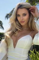 LINDSAY BREWER - Instagram Photos 07/10/2023