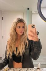 LINDSAY BREWER - Instagram Photos 07/28/2023