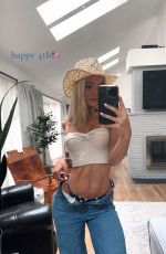 LIVVY DUNNE - Instagram Photos 07/04/2023